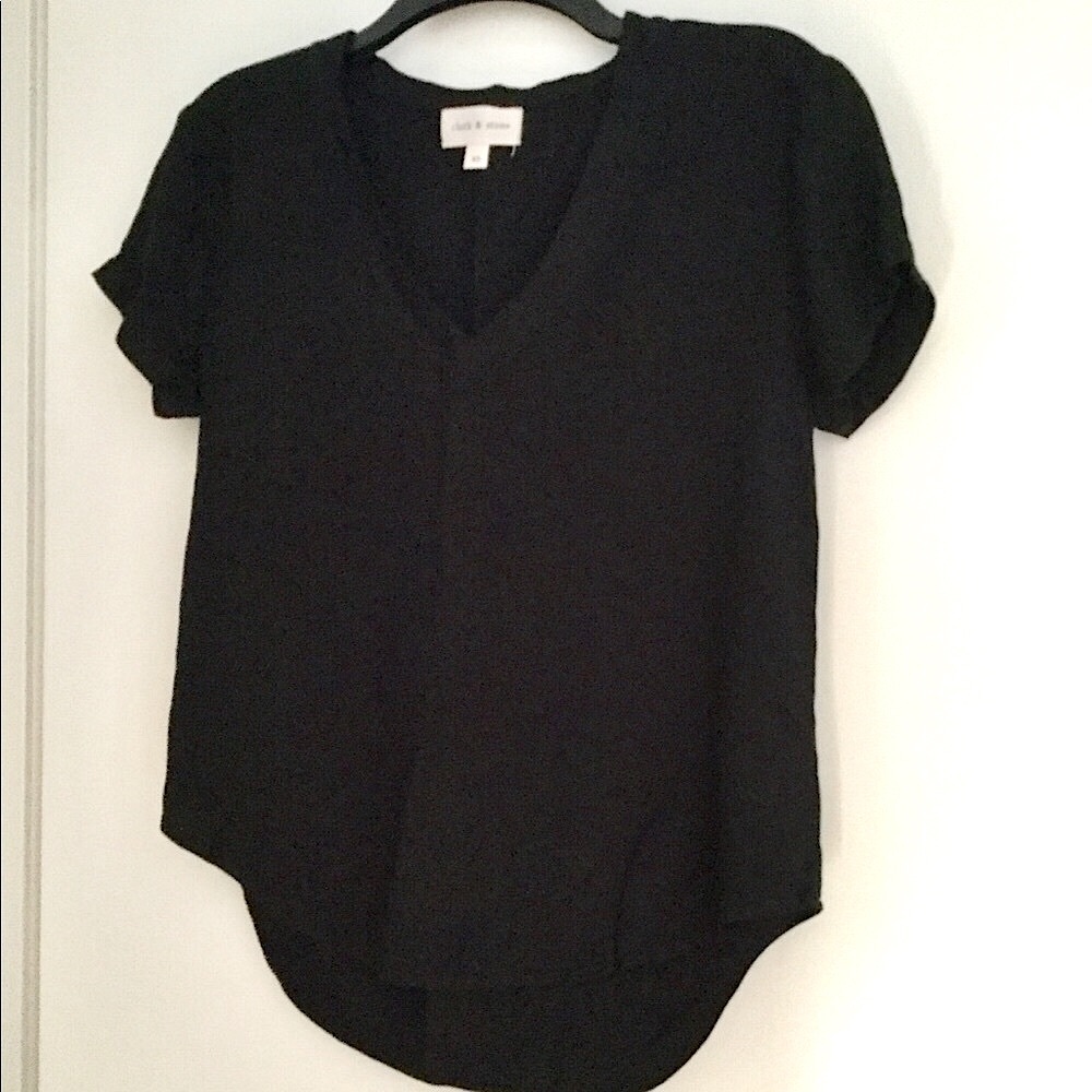 Cloth & Stone V-neck Top